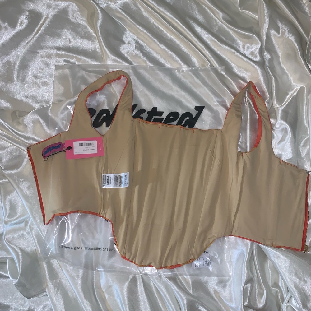 Corset top - Picture 3 of 3